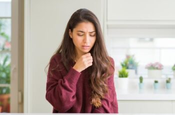 7 Jarabes caseros para tratar la tos seca